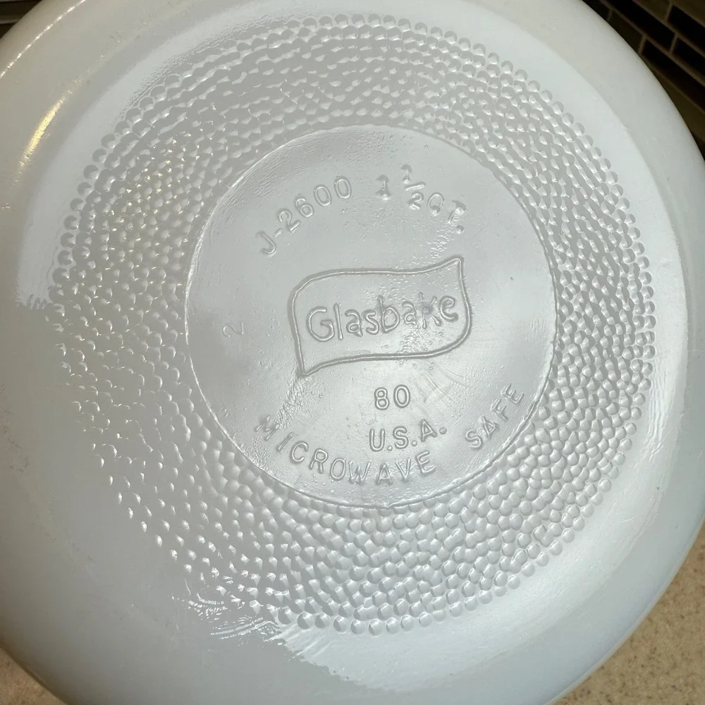 Glasbake vintage milk